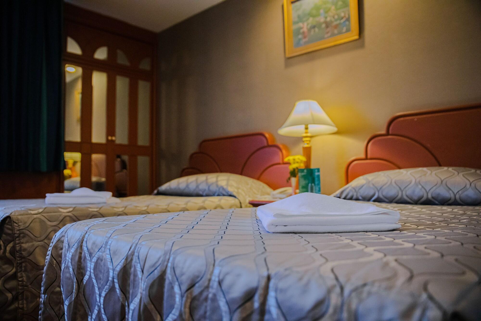 Baiyoke Suite Hotel Bangkok Exteriör bild