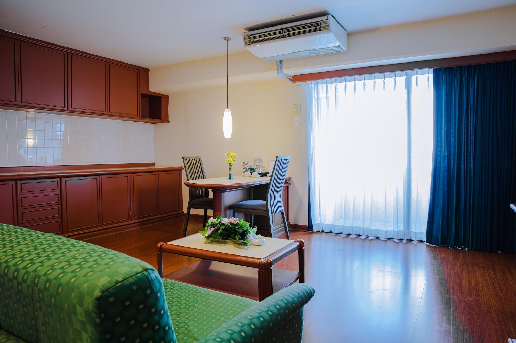 Baiyoke Suite Hotel Bangkok Exteriör bild