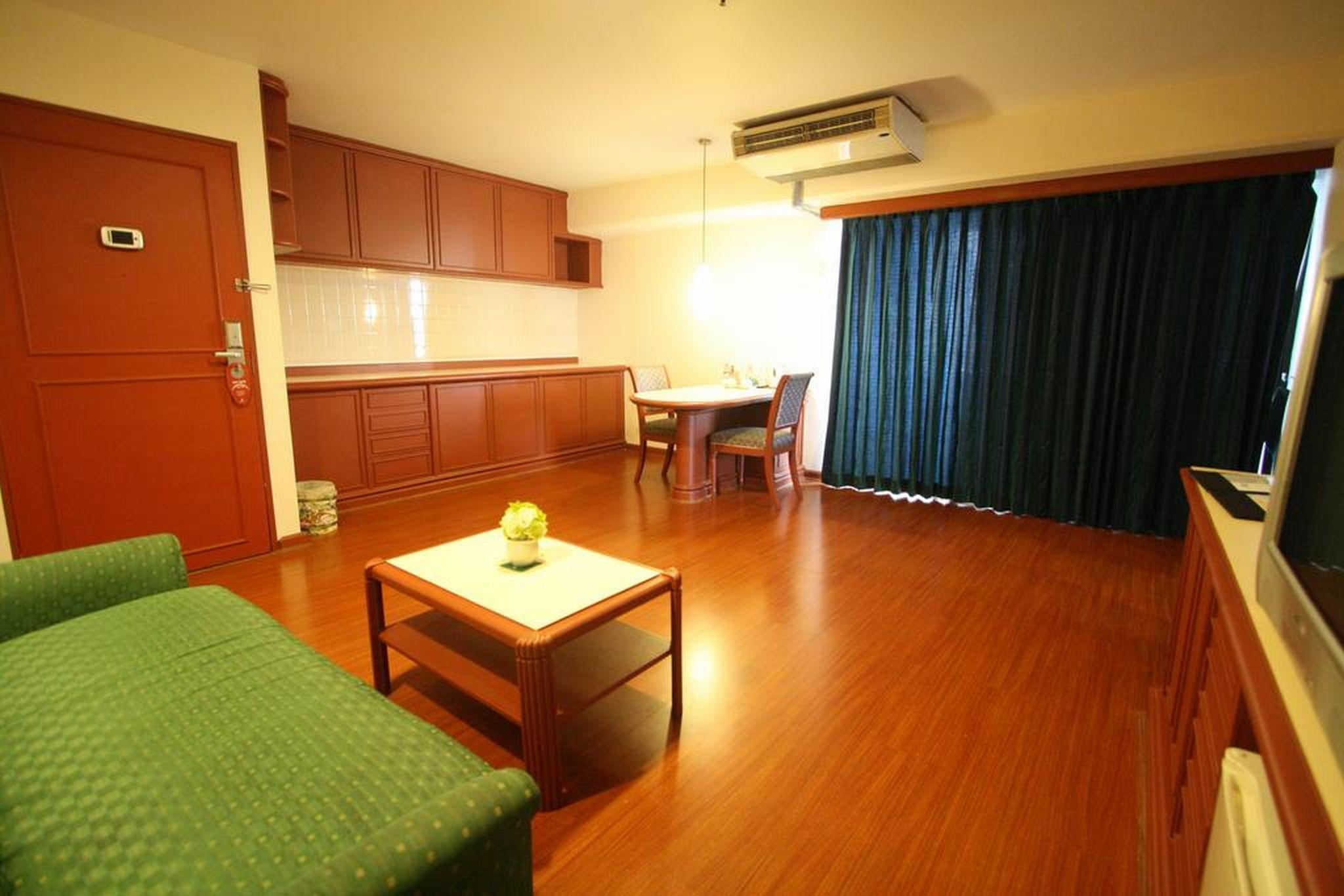 Baiyoke Suite Hotel Bangkok Exteriör bild