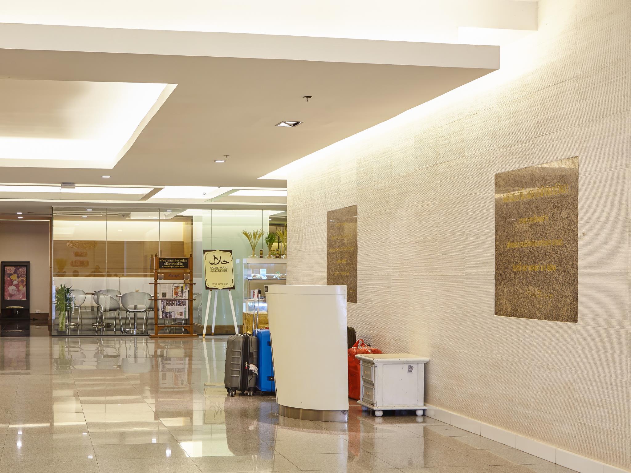 Baiyoke Suite Hotel Bangkok Exteriör bild